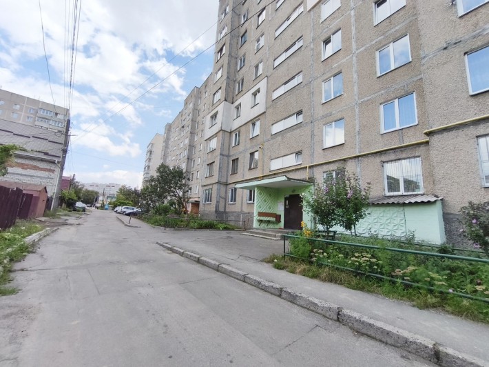 Здам койко місце в кімнаті для дівчини - фото 1