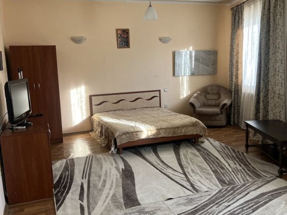 Сдам на Фонтане до лета свой домик комната студия. Одеса