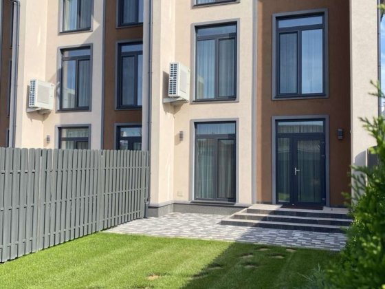 Оренда будинок - таунхаус м.Киів , Соломянський район. Київ