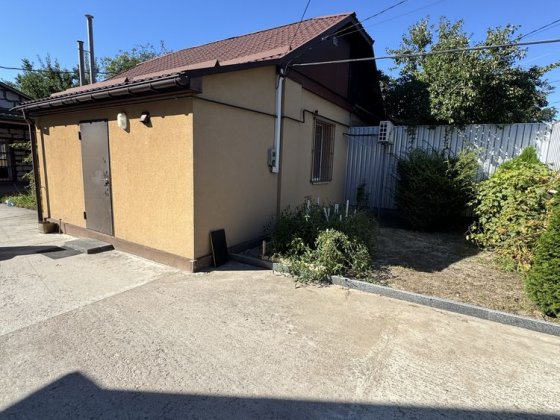 Оренда 1/2 будинку Киев