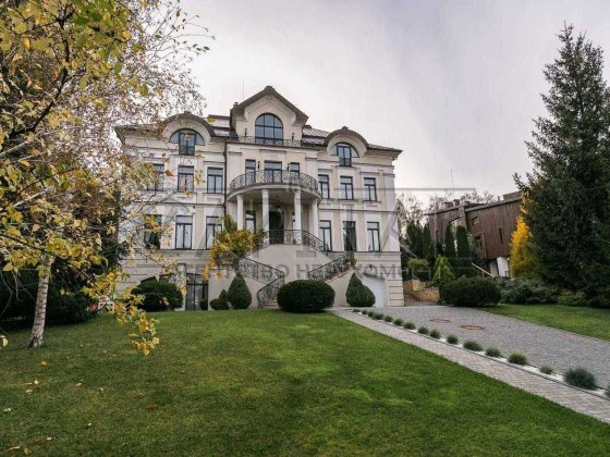 Оренда будинок у центрі Печерськ вихід до Ботсаду ім. Гришка 25 соток Киев