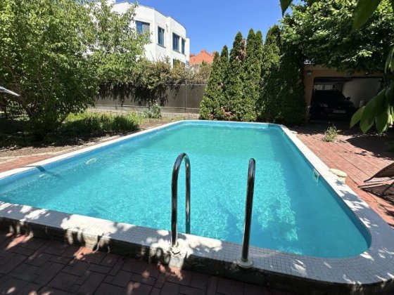 Аренда дома 8 комнат  бизнес жилье 10 комнат подвал ул Баштанная Одесса