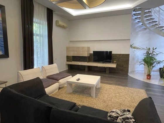 Аренда Дома с бассейном.6-7 ст.Б.Фонтана.Чубаевка..5 спален. Одесса