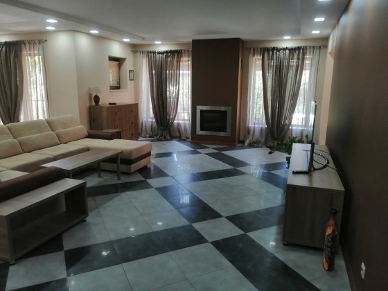 Власник. Оренда просторого та затишного будинку в тихому районі. Гореничи