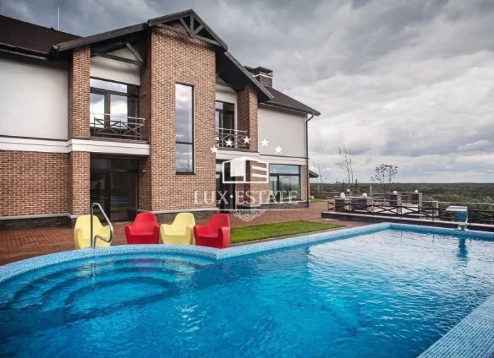 Аренда дома 380 м² в коттеджном городке «Зелений гай», Лесники - фото 1