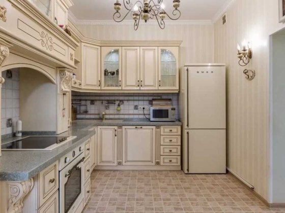 Лютіж, Оренда будинку в тихому місці Лютеж