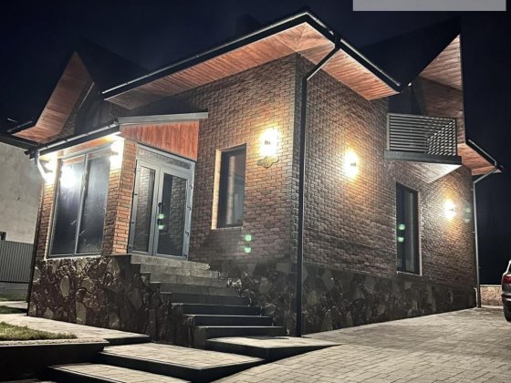 Оренда 2-поверхового будинку Петрики Петриков