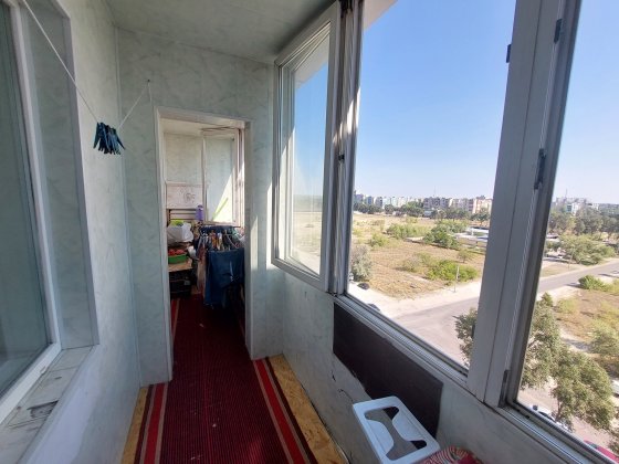 Продам 1-квартиру крупногабаритную 4 мкрн Левый берег Кам'янське