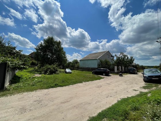 Продається приватизована земельна ділянка 7 соток в Нових Санжарах