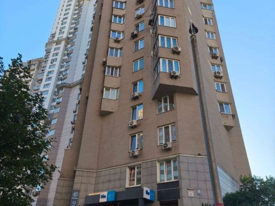 Продаж 3-к квартири вул. Княжий Затон  21 Київ