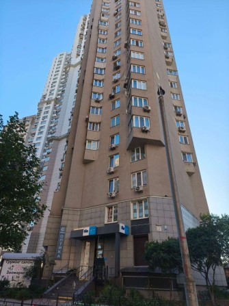Продаж 3-к квартири вул. Княжий Затон  21 - фото 1