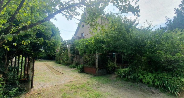 ПРОДАЖ 3 поверхового 5 кімнатного будинку 80х р 150 кв.м біля Берегова - фото 1