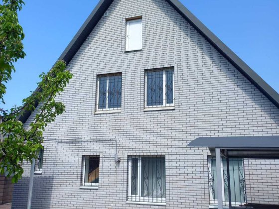 продам дом новий 2 поверховий  участок 5 соток вид забудовника Кам'янське