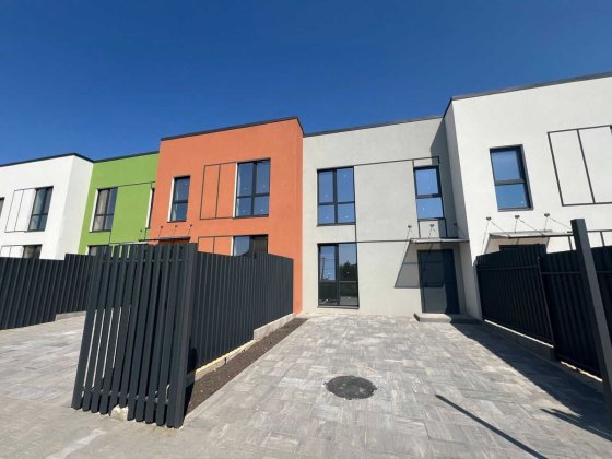 Готовий ТаунХаус з Газом, Штукатуркою і ВЕЛИКОЮ ділянкою Гостомель