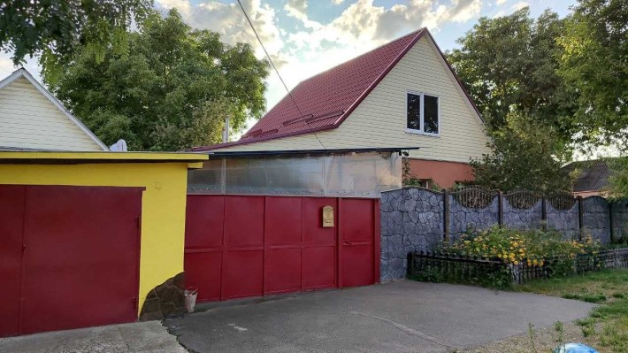 Продам добротний будинок в Дергачах р-н залізничного переїзду. - фото 1