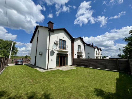 Дуплекс 150 м² з ремонтом та власною ділянкою, виїзд до Києва Гостомель