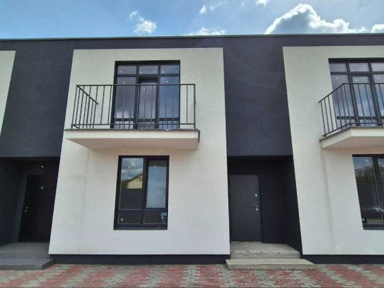Таунхаус площею 95 м² з земельною ділянкою 1 сотка Гостомель