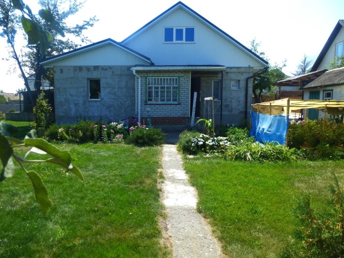 Продам будинок в м. Зміів - фото 1