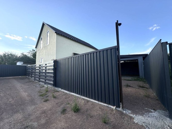 Продаж будинку В Гостомелі біля озера - фото 1