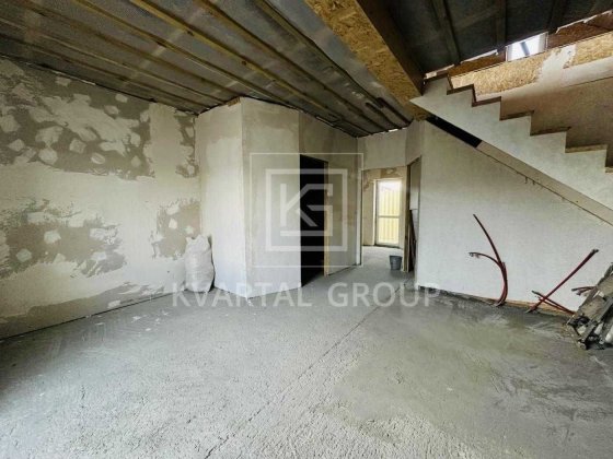 Окремий будинок під ремонт в центрі Гостомеля, дом біля озера Гостомель