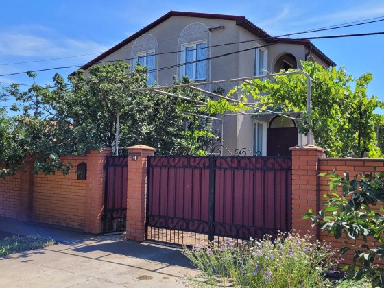 Продаётся добротный хозяйский дом в связи с переездом Ізмаїл