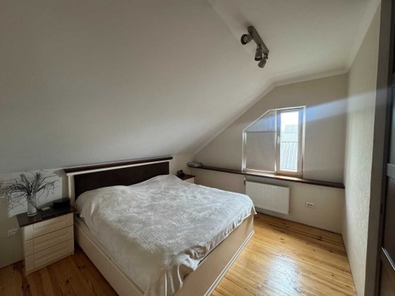 Ціна знижена! Пів будинку на два окремі входи Ковель