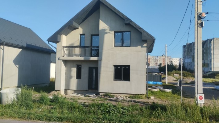 Новозбудований будинок - фото 1