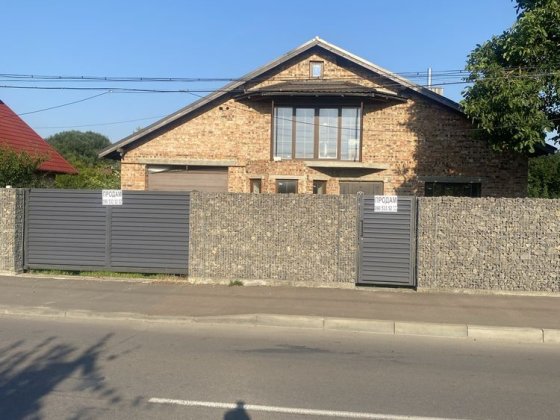 Продається новозбудований будинок у центральні частині міста Коломия. Коломия