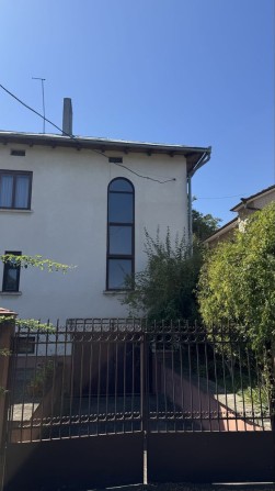 Продаж будинку в самому центрі міста Коломиї - фото 1