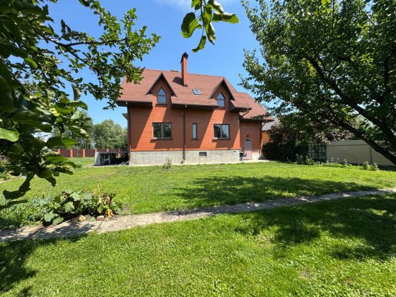 Продаж будинку з підвалом, поруч з озером, 12.2 сотки! гараж, газ Гостомель