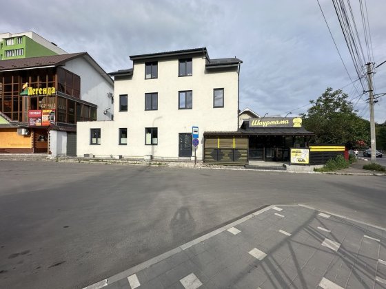 Продам новозбудований житловий будинок в центрі м.Коломиї. Коломия