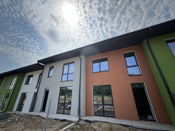 Таунхаус площею 100 кв.м. в зручній локації Гостомеля з газом! Гостомель