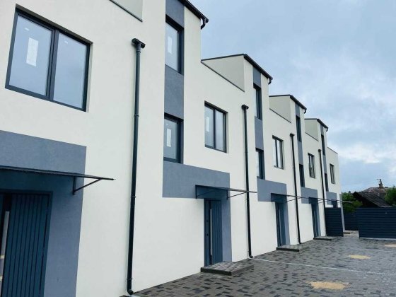 Продам Таун в Коцюбинському топ якості! 5хв до метро Академмістечко Коцюбинське