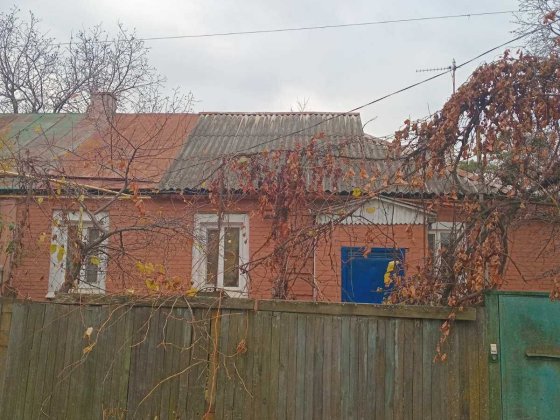 Продам часть дома в Люботине (центр Водяне) с удобствами Люботин