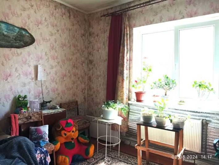 Продам.. двухэтажный кирпичный дом в Мерефе. - фото 1