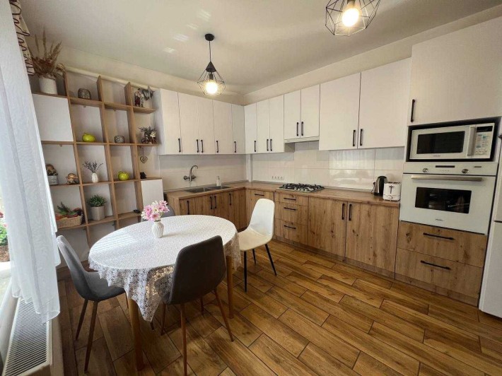 Продам будинок Мерефа центр ( Бабаи Высокий ) - фото 1