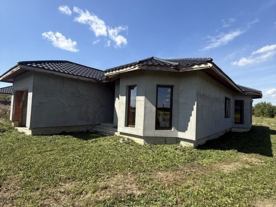 Продається будинок в с.Іванівці Мукачево