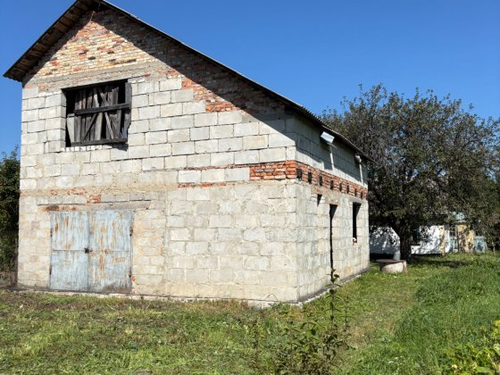 Будинок з земельною дилянкою Звягель