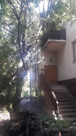 Продаю власний таунхаус з земельною ділянкою 10 соток - фото 1