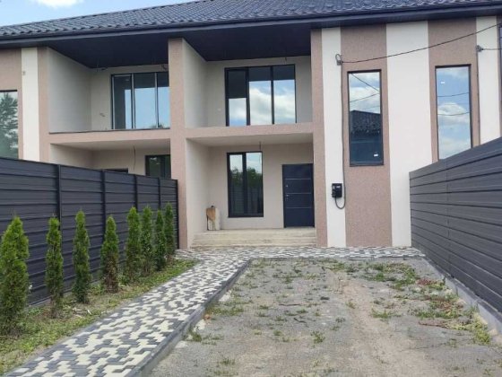 Таунхаус  від власника р-н Морське вул. Євгена Коновальця Звягель