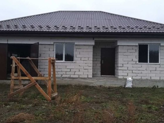 Продаю будинок. Обухів. Польок. Новобудова.Ділянка 8 соток.