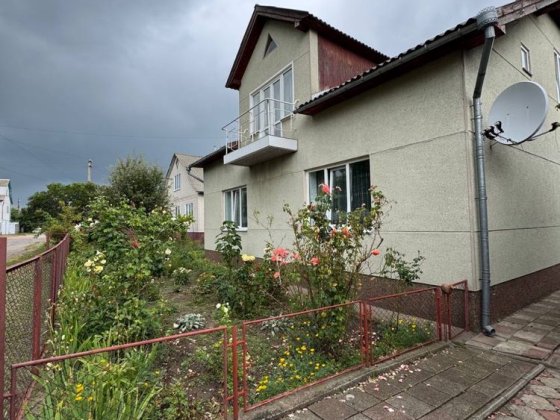 Продам комфортний будинок в затишному районі(Газове) Прилуки