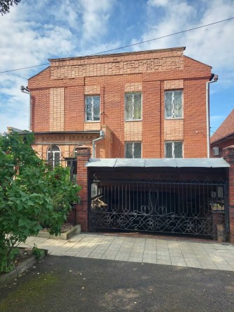 Продам шикарный дом Славянск р-н Мирный - фото 1