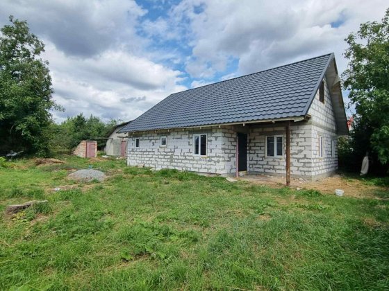 Новобудова у передмісті Умань Умань