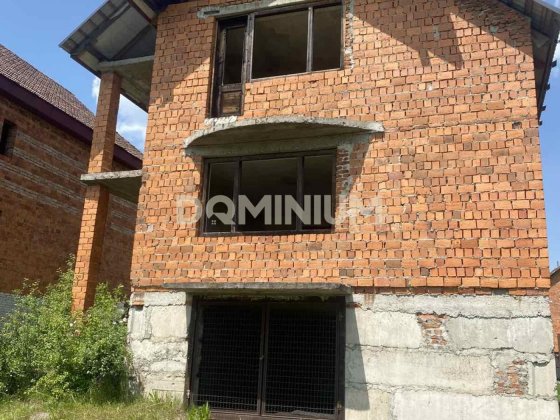 Продається новобудова у м. Хуст Хуст