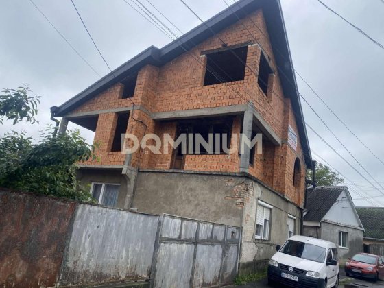 Продається будинок у м. Хуст вул. Жайворонкова Хуст