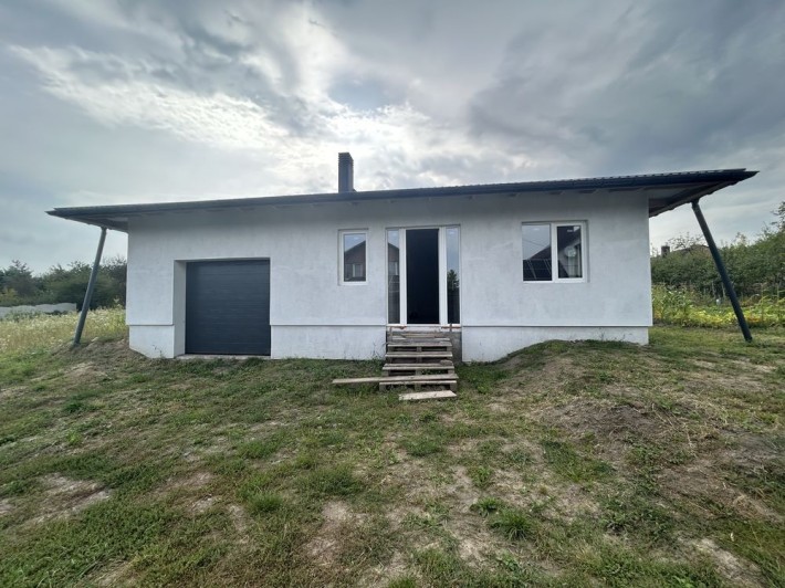 Продаж 1 поверхового будинку 152 кв.м, 4 кімнати - фото 1