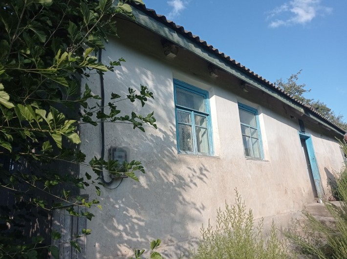 Продам будинок з присадибною ділянкою в м. Іллінці, Вінницької області - фото 1