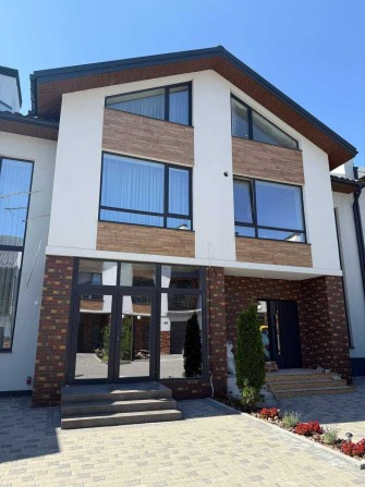 Таунхаус з новим ремонтом в м-ні Дендропарк, Apple Park ID40162 - фото 1