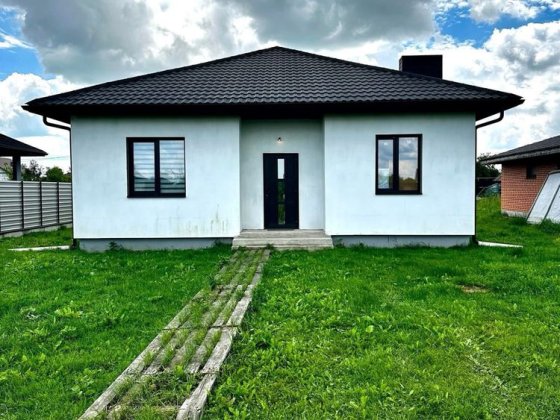 Будинок частково з ремонтом у Рованцях Рованцы